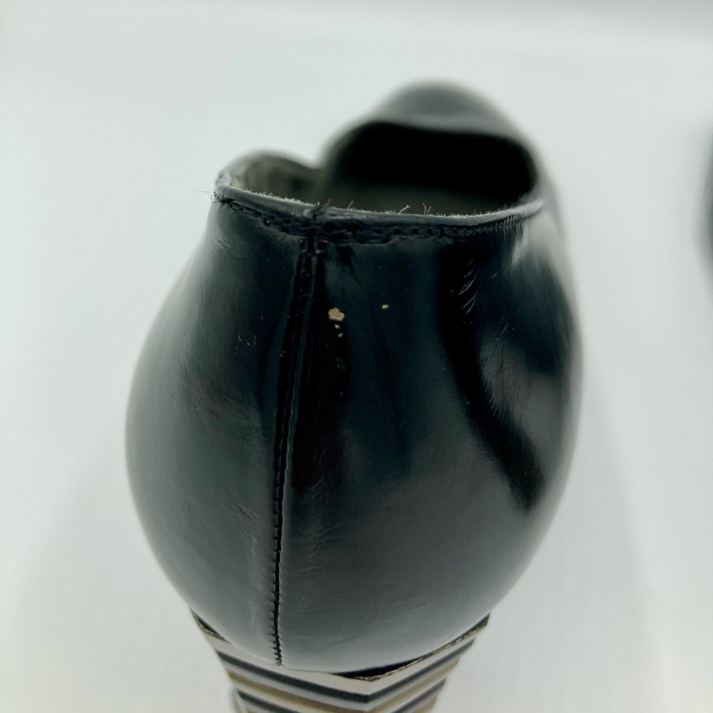 Vintage Stuart Weitzman Leather Pumps - Picture 10 of 11